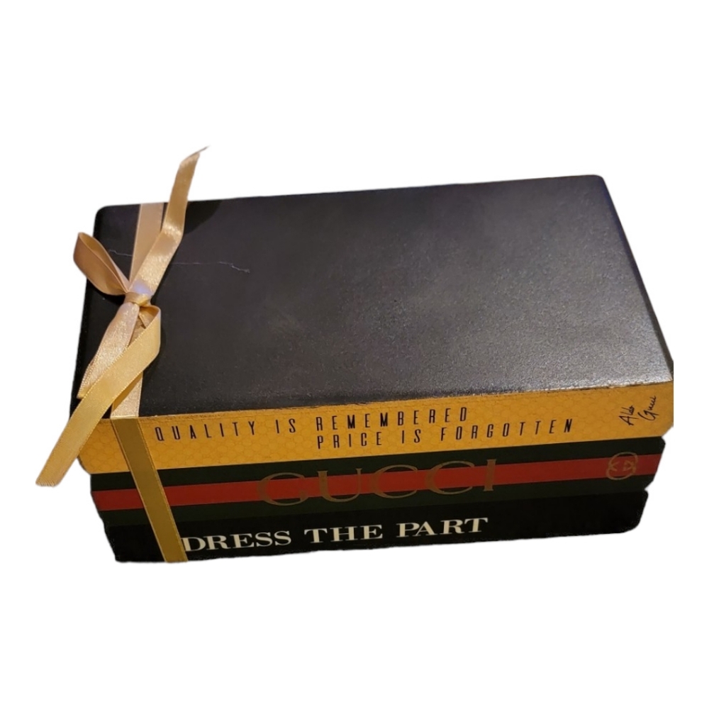 Decor - Picture 5 of 9